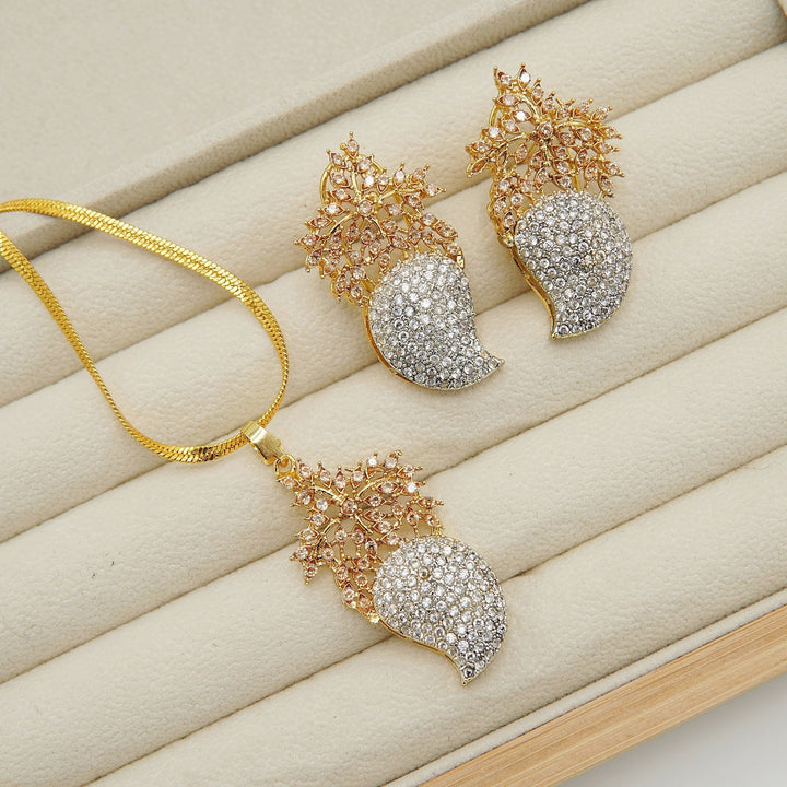 Diamond Cut Leaf Style Zircones Locket Set - tlmjewels