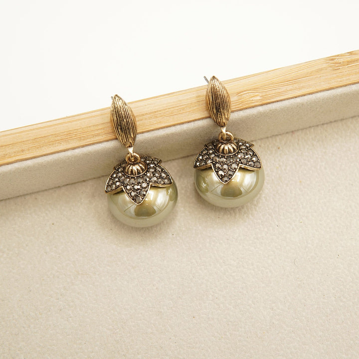 Indian High Quality Pearl Studs - tlmjewels