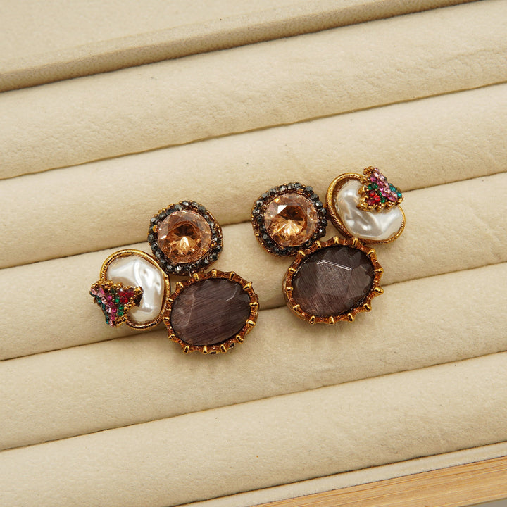 One Stone M.O.P Studs - tlmjewels