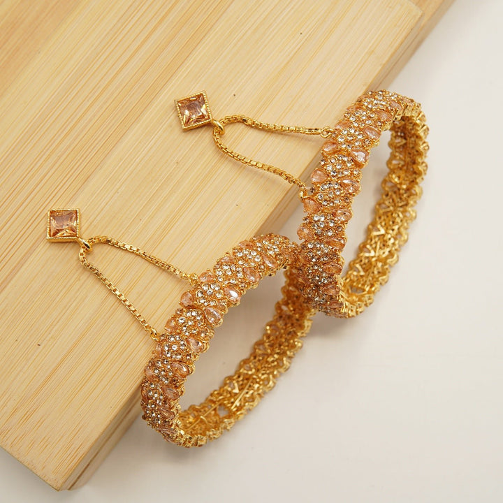 Polkis Nauratan And Solid Bangles Pair - tlmjewels