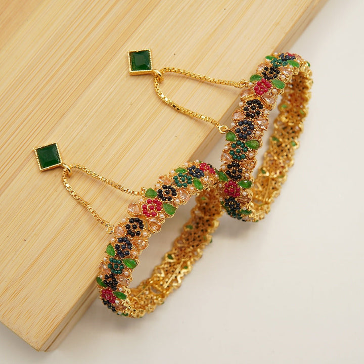 Polkis Nauratan And Solid Bangles Pair - tlmjewels