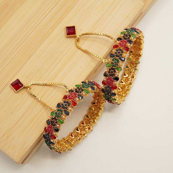 Polkis Nauratan And Solid Bangles Pair - tlmjewels