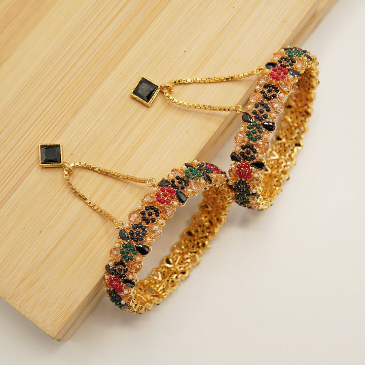 Polkis Nauratan And Solid Bangles Pair - tlmjewels