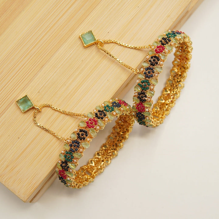 Polkis Nauratan And Solid Bangles Pair - tlmjewels
