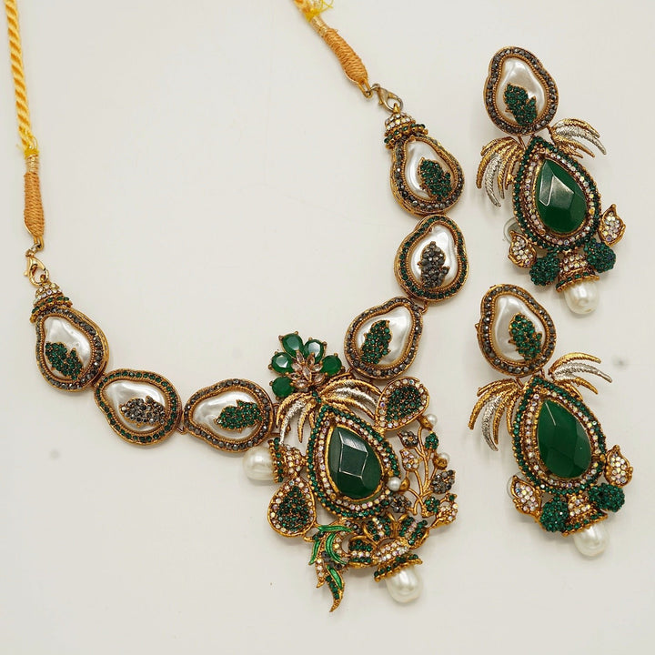 Queen's Gem Stones Mother Of Pearl Semi Party Wear Necklace Set - tlmjewels