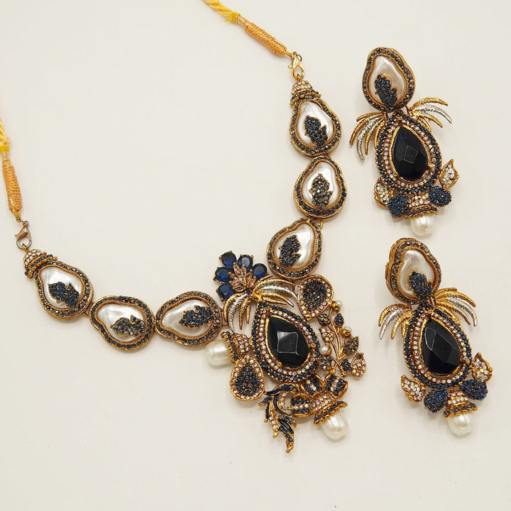 Queen's Gem Stones Mother Of Pearl Semi Party Wear Necklace Set - tlmjewels
