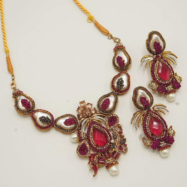 Queen's Gem Stones Mother Of Pearl Semi Party Wear Necklace Set - tlmjewels