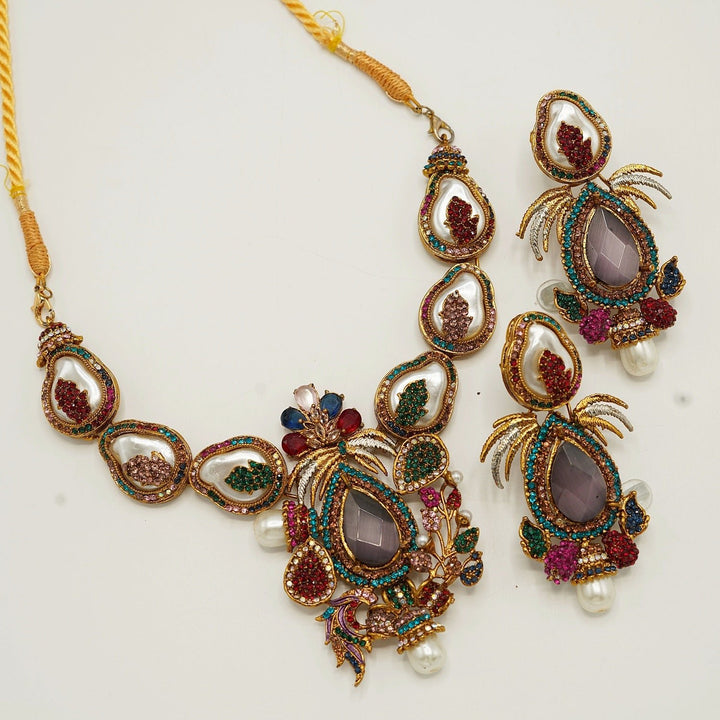 Queen's Gem Stones Mother Of Pearl Semi Party Wear Necklace Set - tlmjewels