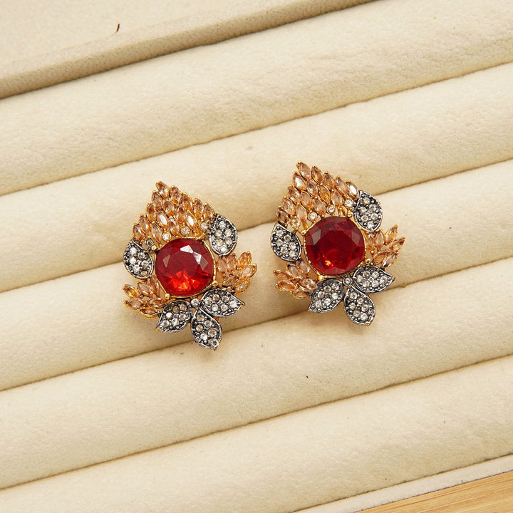 Zircones Diamond Medium Size Studs - tlmjewels