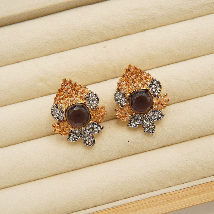 Zircones Diamond Medium Size Studs - tlmjewels