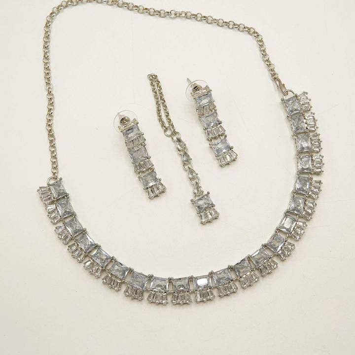 Zircones Party Wear Elegant Necklace Set - tlmjewels